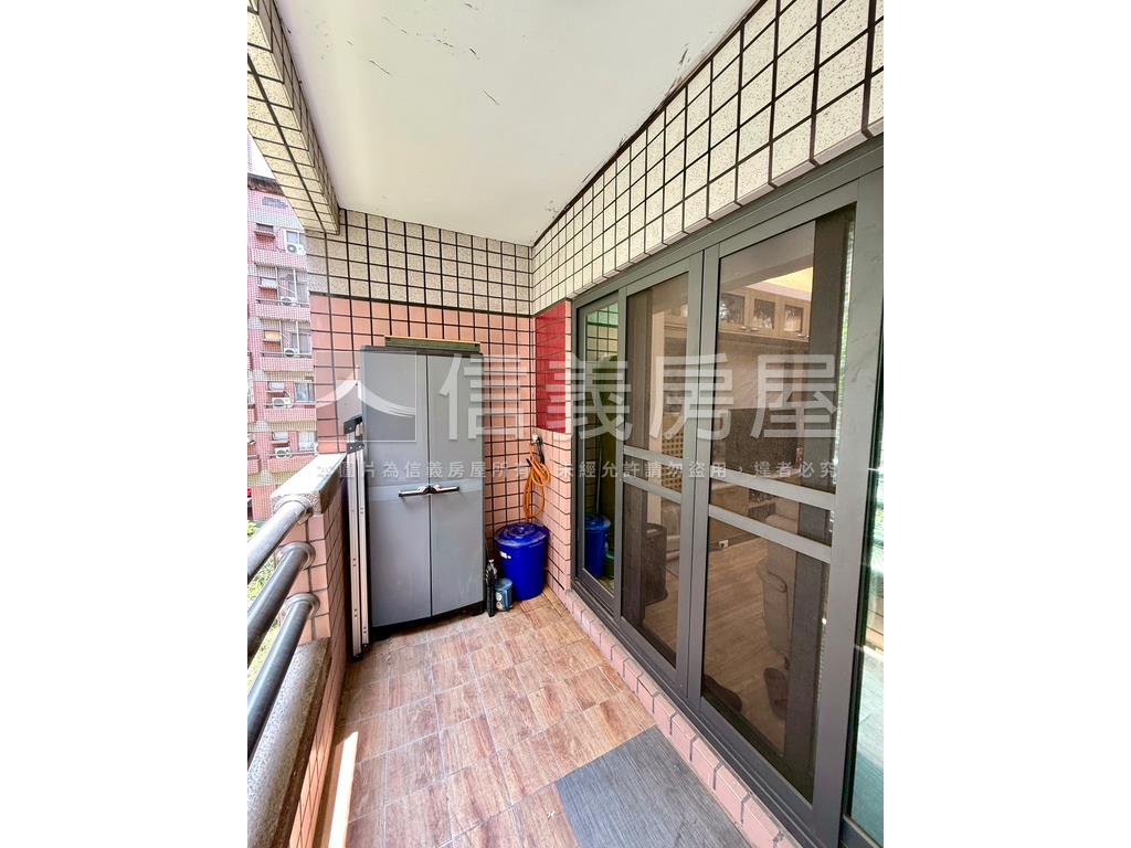 傑出名門裝潢美屋三房平車房屋室內格局與周邊環境