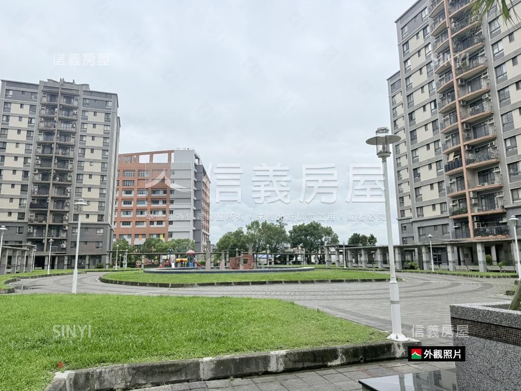 華夏金城高樓層平面車位房屋室內格局與周邊環境