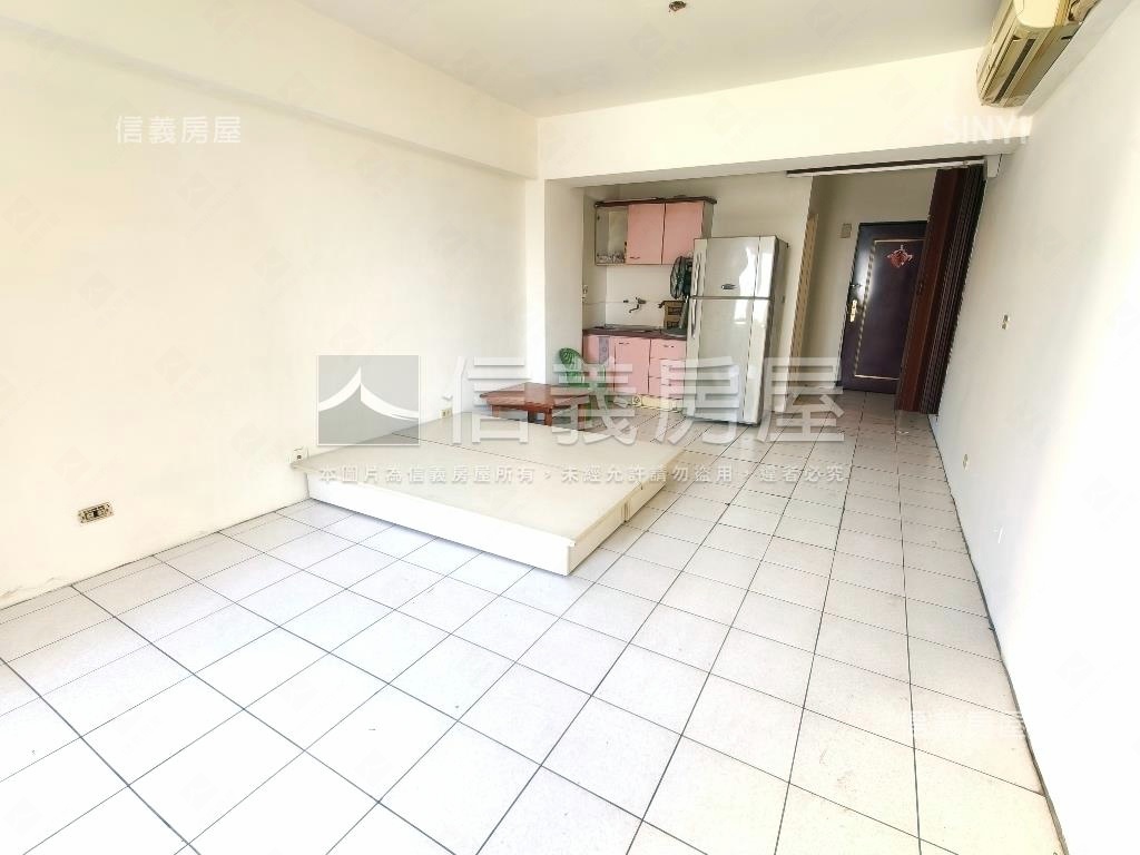 火車站前有陽台大套房房屋室內格局與周邊環境