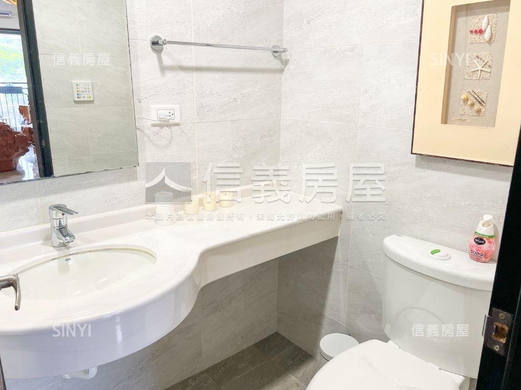 輕時代山景三房車位房屋室內格局與周邊環境