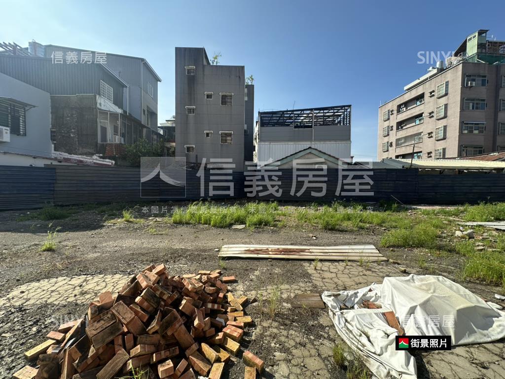 新化中正路約３０２坪土地房屋室內格局與周邊環境