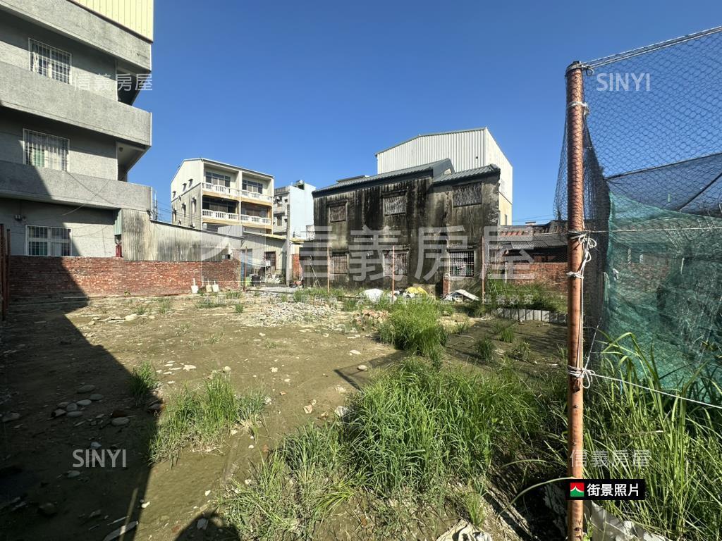 新化中正路約３０２坪土地房屋室內格局與周邊環境