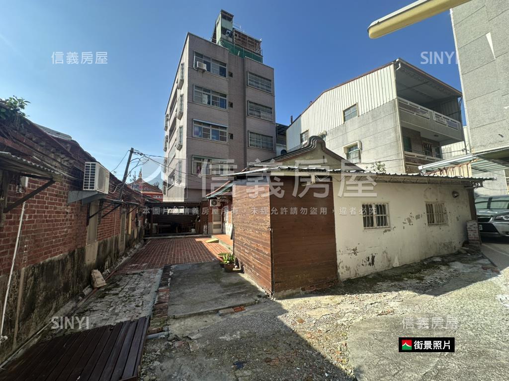 新化中正路約３０２坪土地房屋室內格局與周邊環境