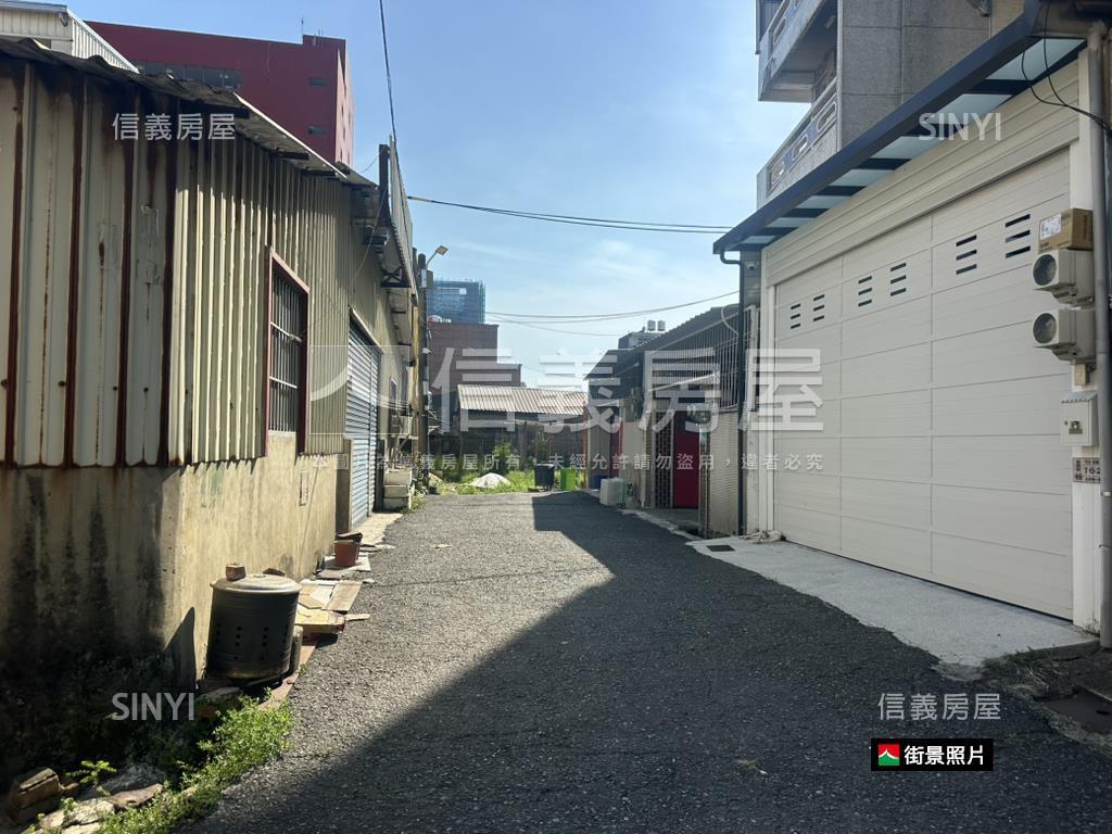 新化中正路約３０２坪土地房屋室內格局與周邊環境