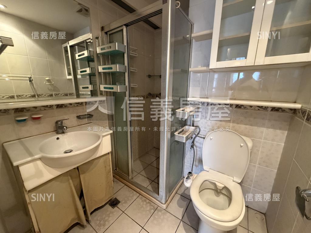 鄉林麗池大戶樓中樓讚房屋室內格局與周邊環境