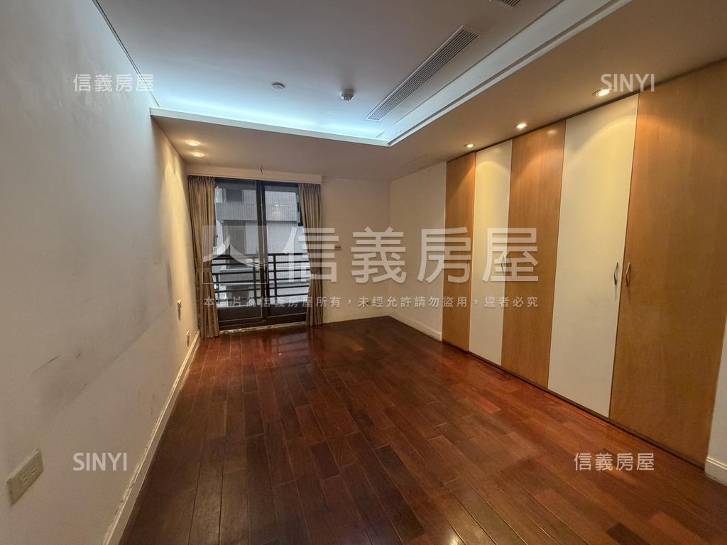 鄉林麗池大戶樓中樓讚房屋室內格局與周邊環境