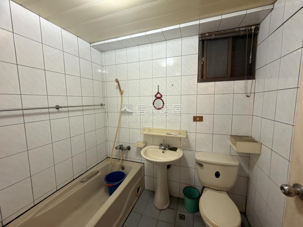近環球積穗華廈房屋室內格局與周邊環境