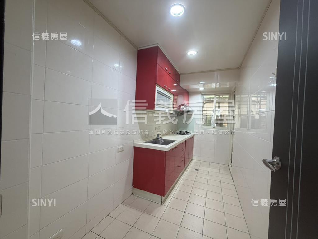 安居街電梯美屋房屋室內格局與周邊環境