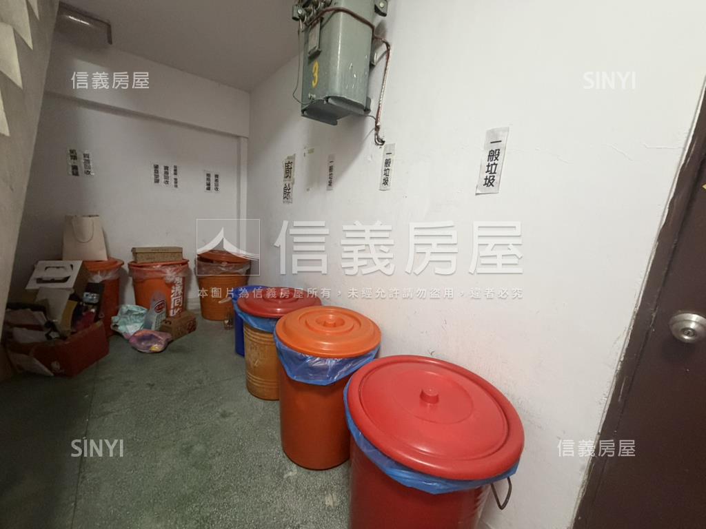 安居街電梯美屋房屋室內格局與周邊環境