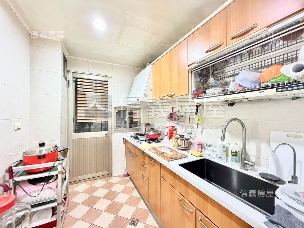 近遠百昌益真藏精美四房房屋室內格局與周邊環境