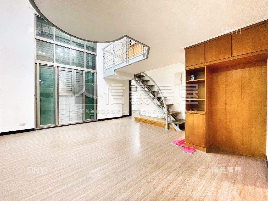 基隆羅傑摩爾房屋室內格局與周邊環境