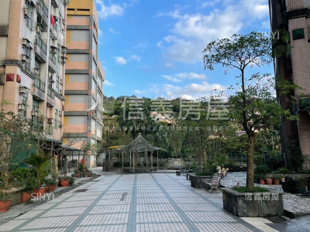 基隆羅傑摩爾房屋室內格局與周邊環境
