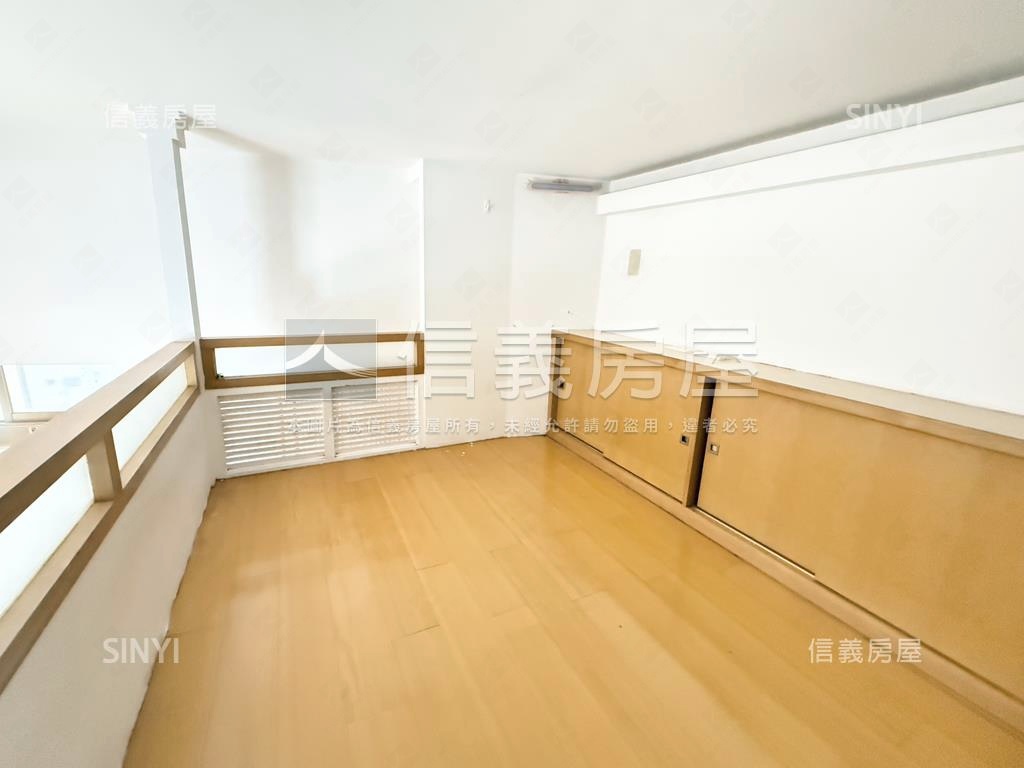 專任小室高樓樹海低總美居房屋室內格局與周邊環境