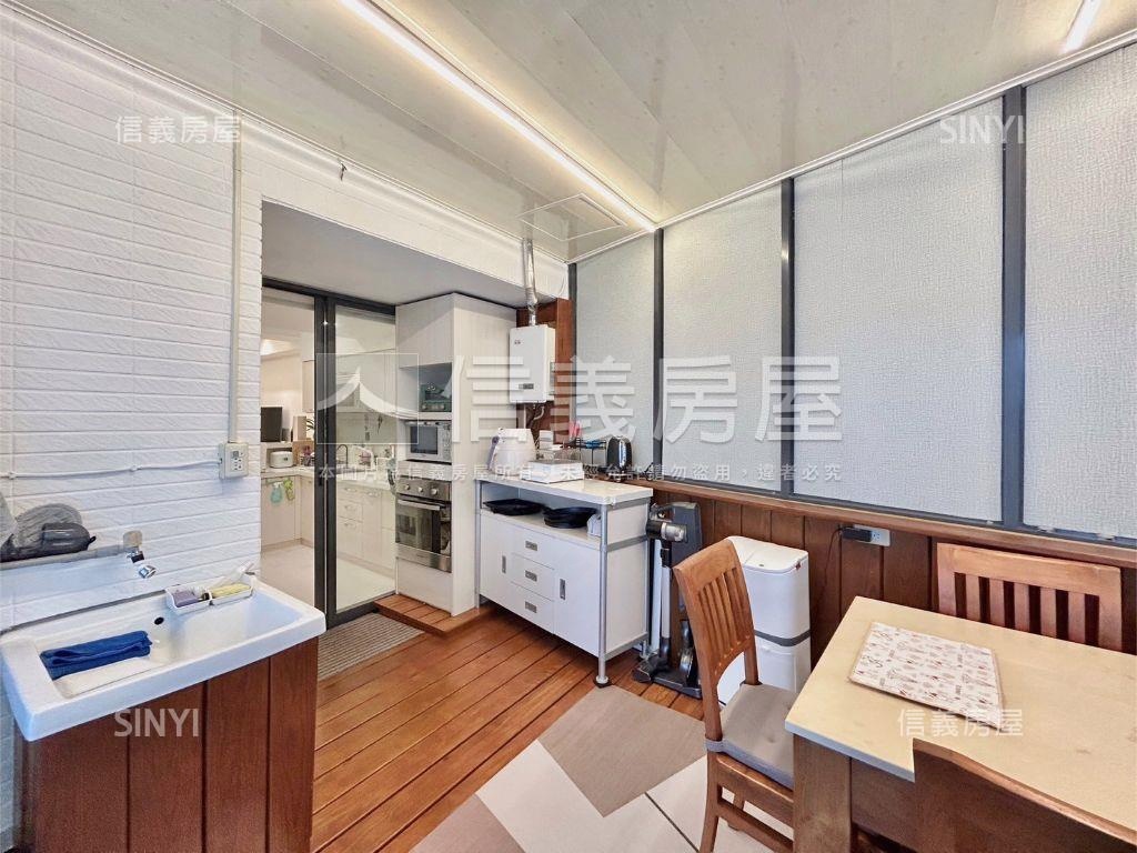 碧友富貴美美露臺戶房屋室內格局與周邊環境