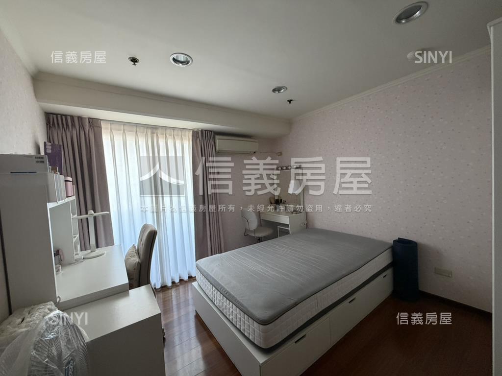 近香山國小美裝潢三房房屋室內格局與周邊環境