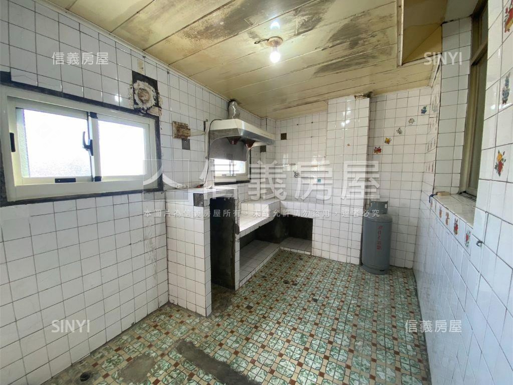 進化路３樓公寓房屋室內格局與周邊環境