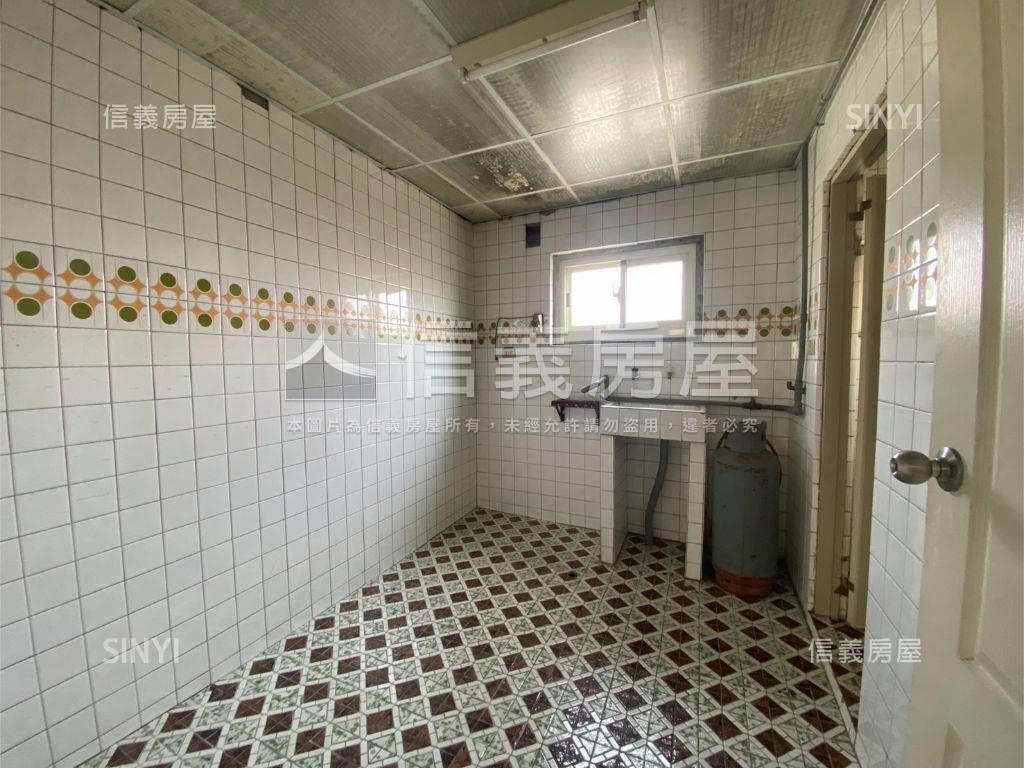 進化路３樓公寓房屋室內格局與周邊環境