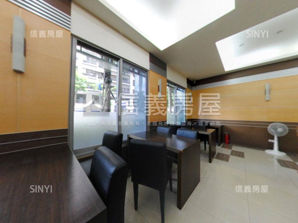 上荷紀綠景兩房房屋室內格局與周邊環境