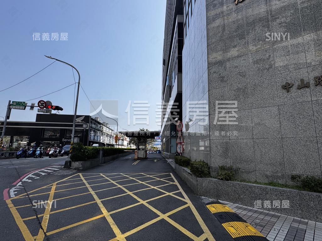 華隆經貿廣場店面房屋室內格局與周邊環境