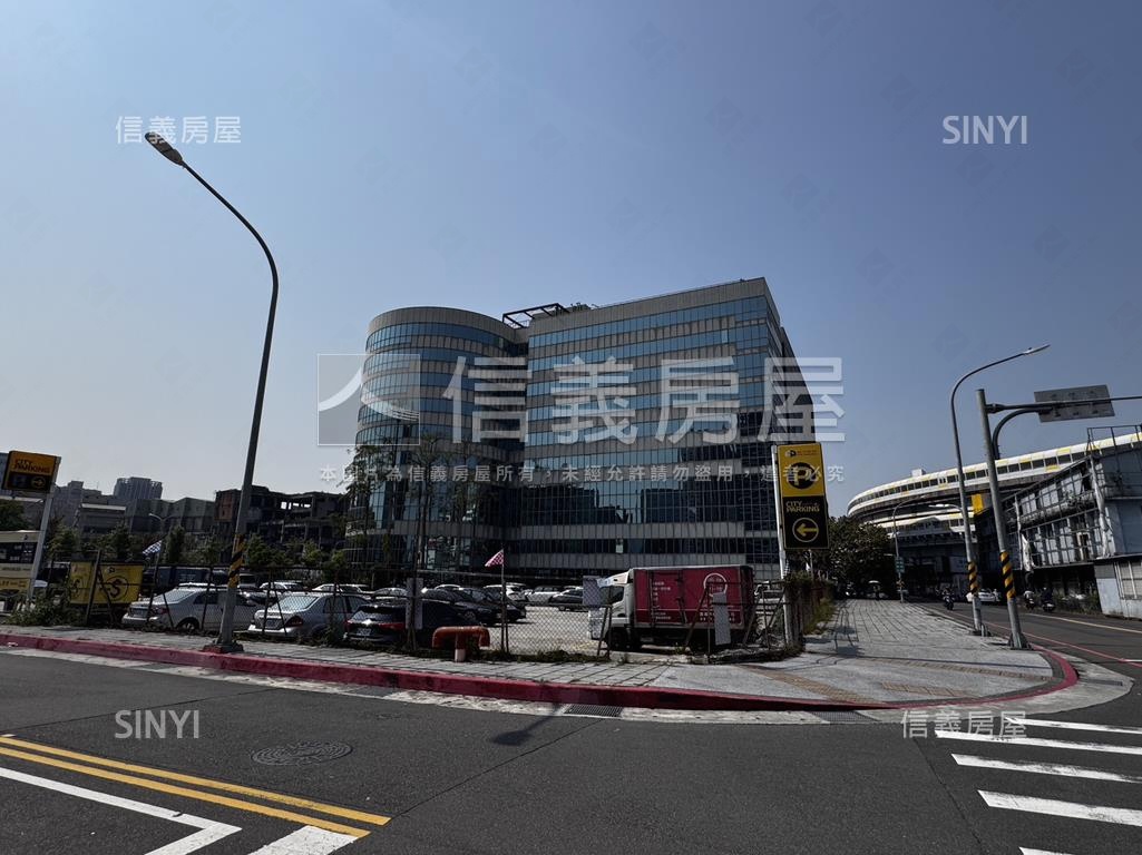 華隆經貿廣場店面房屋室內格局與周邊環境