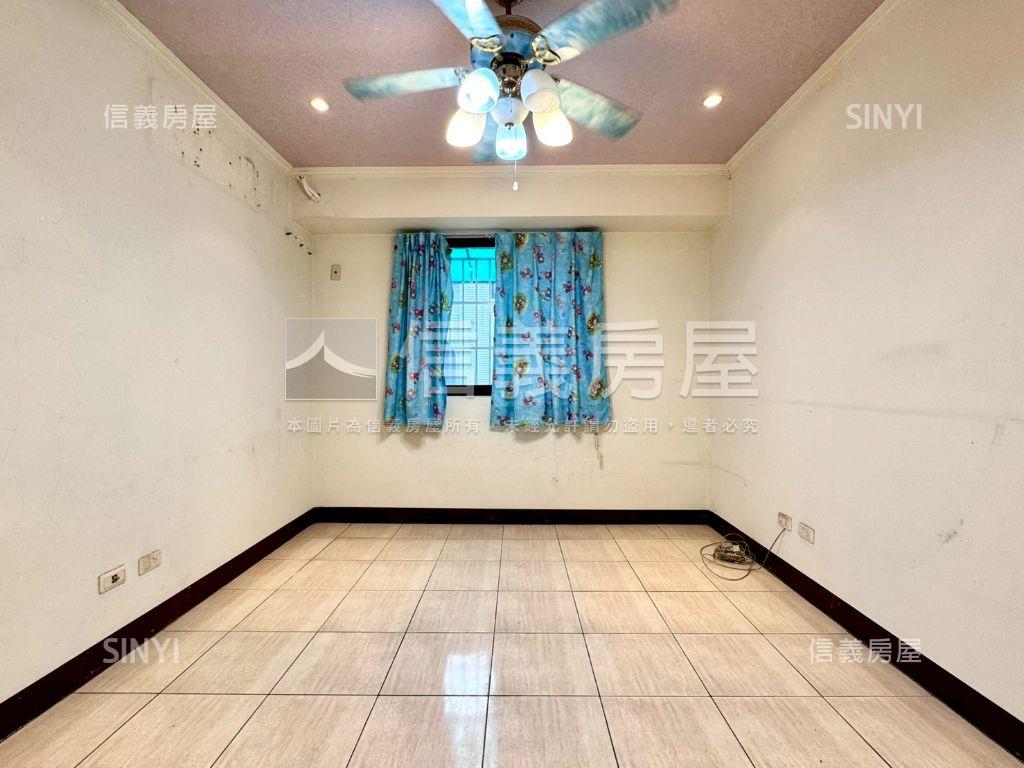 宜欣國小震後臨路別墅房屋室內格局與周邊環境