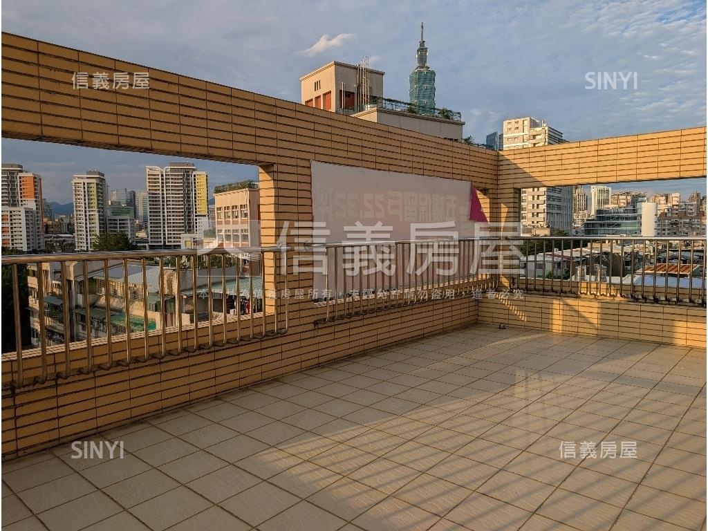 北醫雙併新廈有車位房屋室內格局與周邊環境