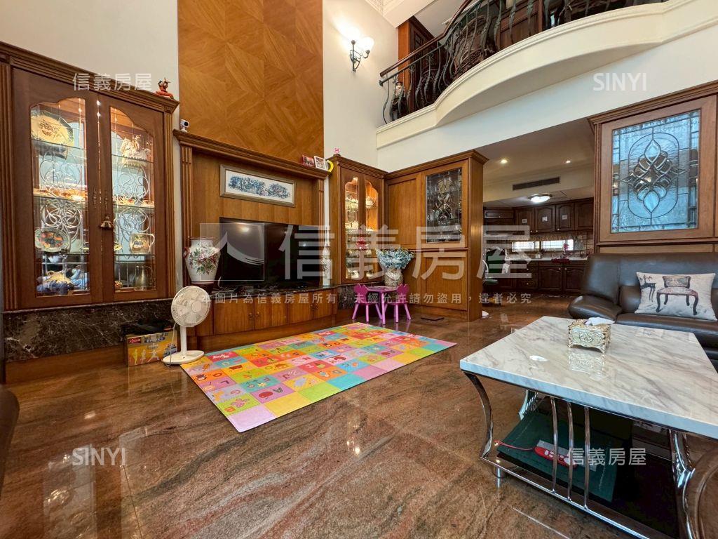 東山路美美透天房屋室內格局與周邊環境