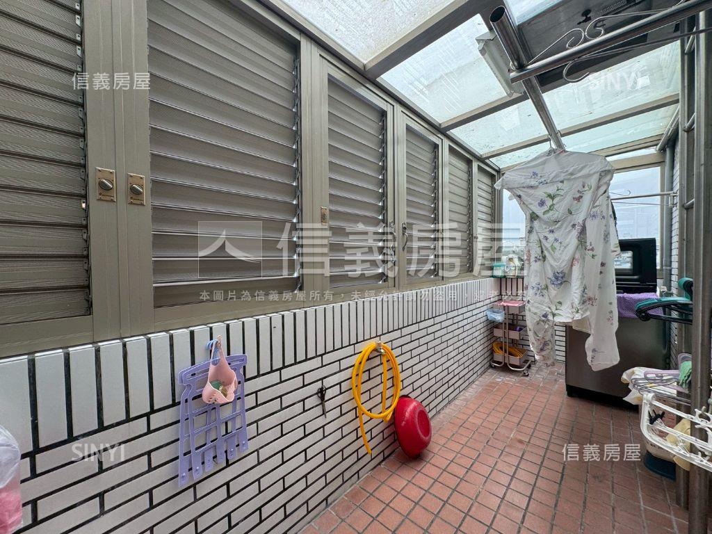 東山路美美透天房屋室內格局與周邊環境