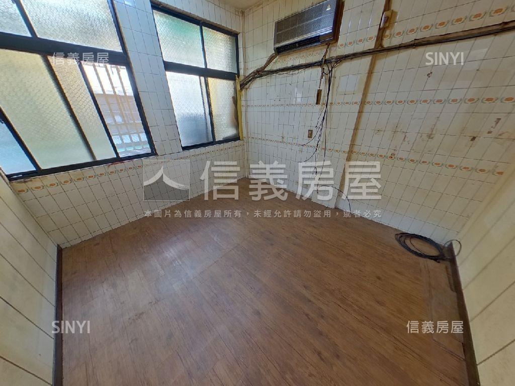 ★新接江子翠２樓低總公寓房屋室內格局與周邊環境