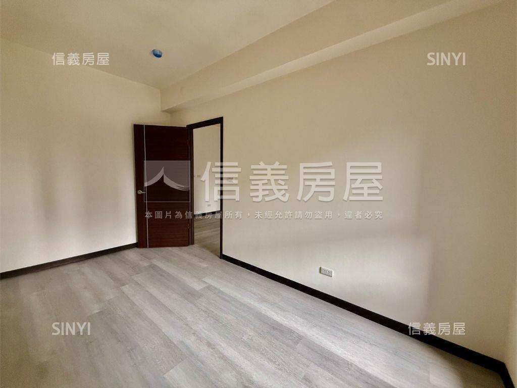 賠售非面７４兩房平車房屋室內格局與周邊環境