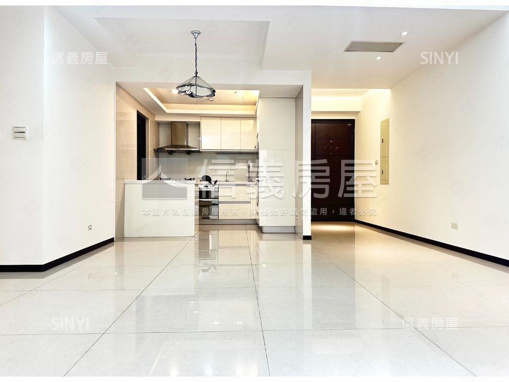 翫賞苑漂亮三房車位房屋室內格局與周邊環境