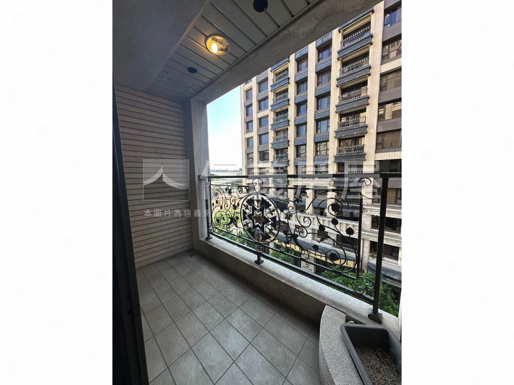 翫賞苑漂亮三房車位房屋室內格局與周邊環境