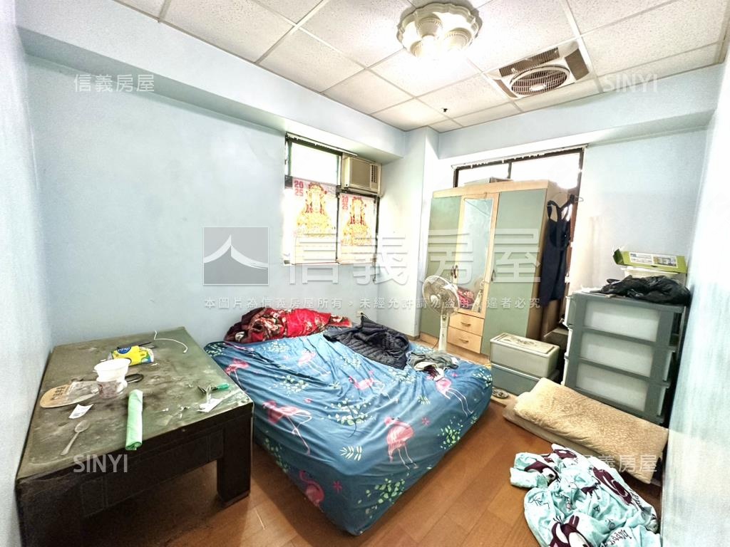 專任—稀有釋出陸光國宅房屋室內格局與周邊環境