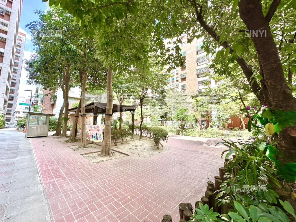 專任—稀有釋出陸光國宅房屋室內格局與周邊環境