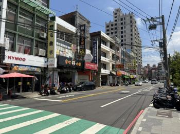 三民路臨路透店