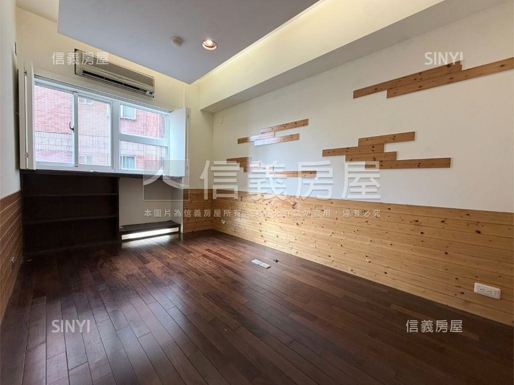 雙鐵金脈科學城美三房車位房屋室內格局與周邊環境