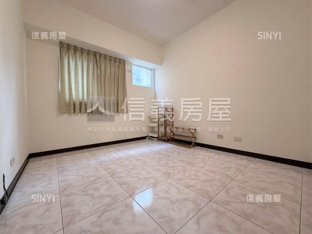 雙鐵金脈科學城美三房車位房屋室內格局與周邊環境