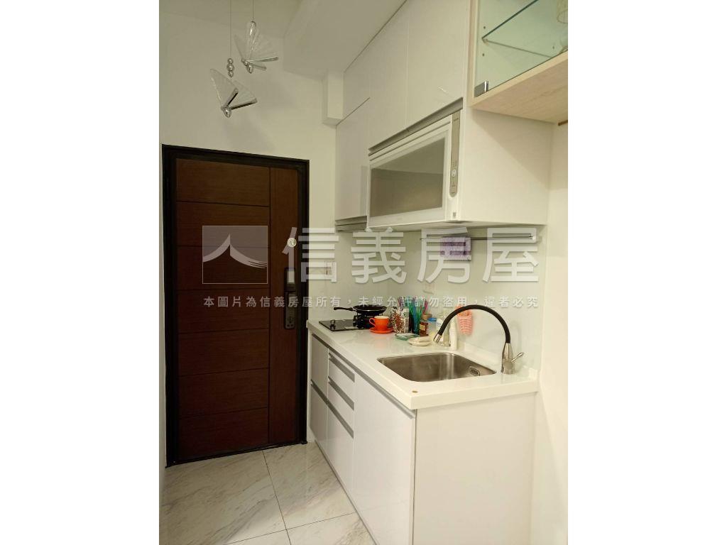 金爵騎仕美屋房屋室內格局與周邊環境