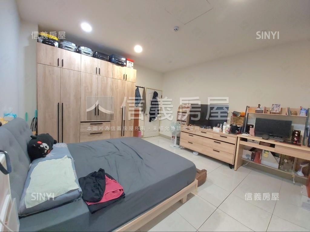瑞隆輕軌小邊間黃金透店房屋室內格局與周邊環境