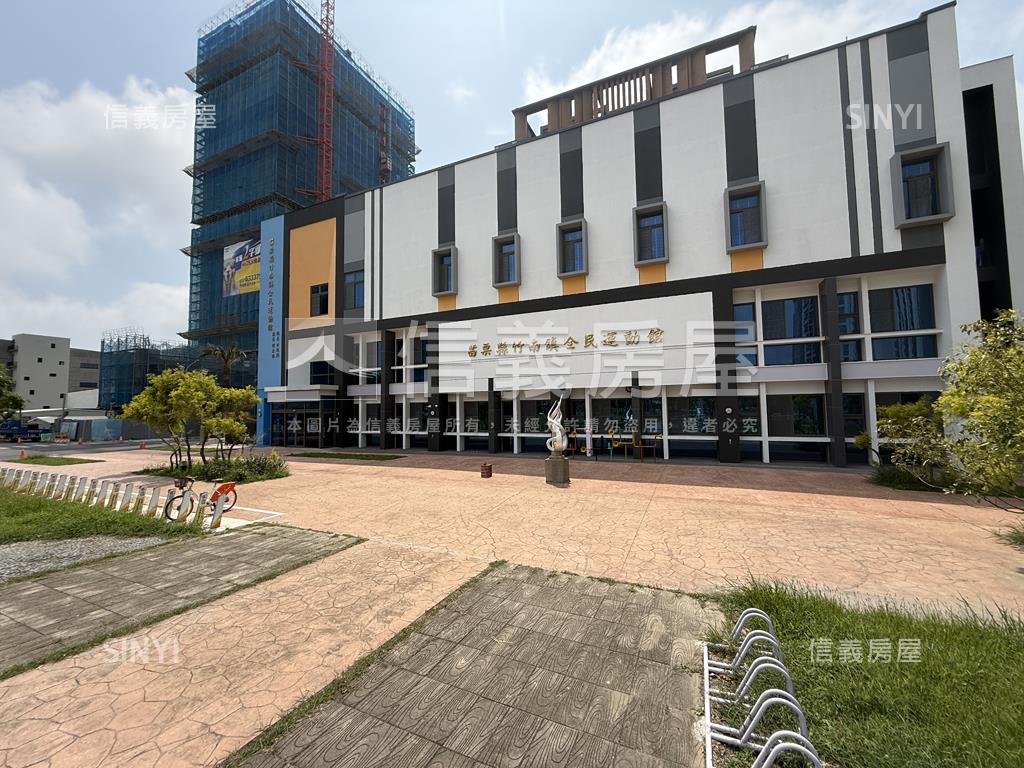 長鑫日比谷朗朗三房房屋室內格局與周邊環境