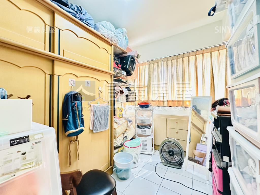 近中興德芳商圈三房附車位房屋室內格局與周邊環境