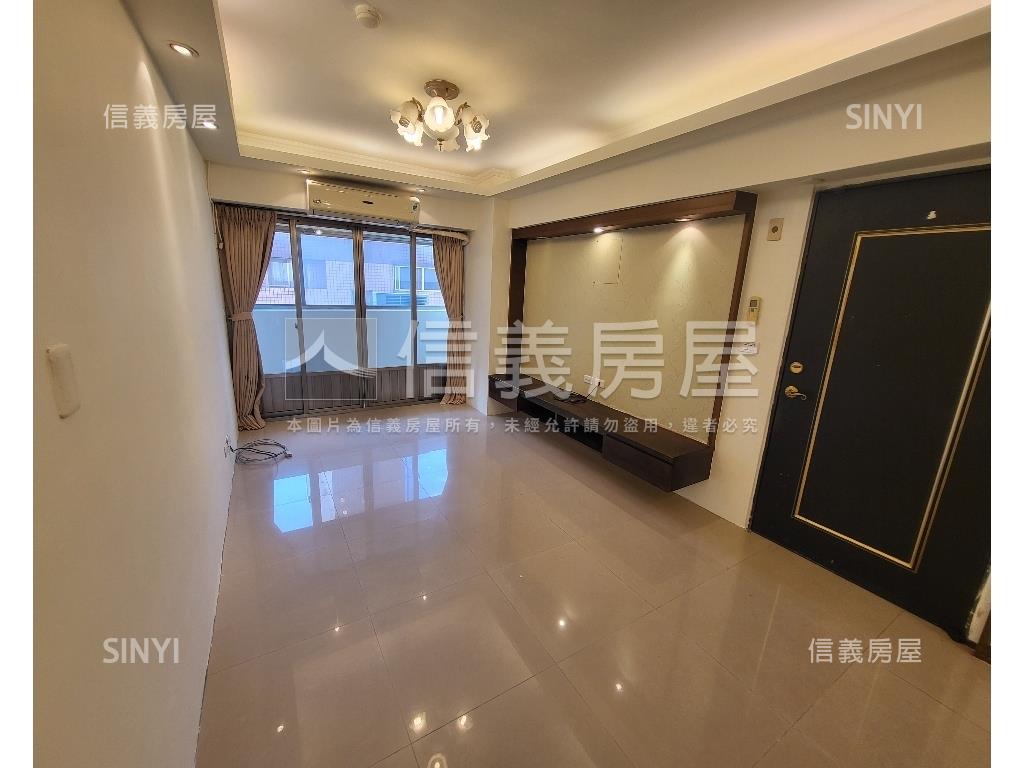 皇后大道三房有車位房屋室內格局與周邊環境