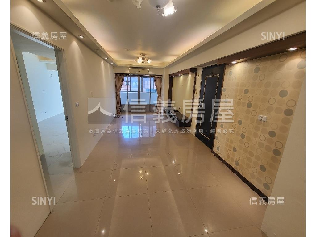 皇后大道三房有車位房屋室內格局與周邊環境