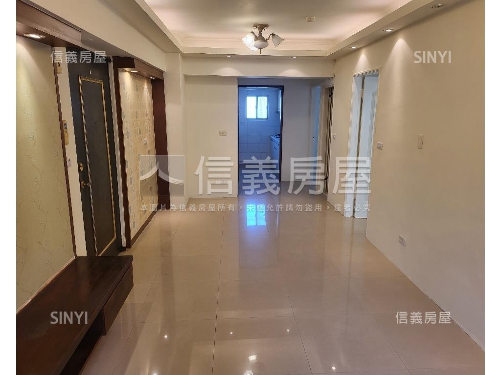 皇后大道三房有車位房屋室內格局與周邊環境