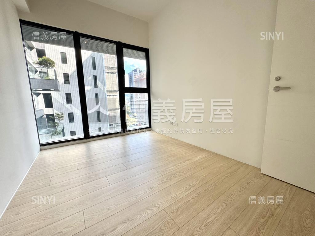 寶輝全新未住捷運三房美宅房屋室內格局與周邊環境