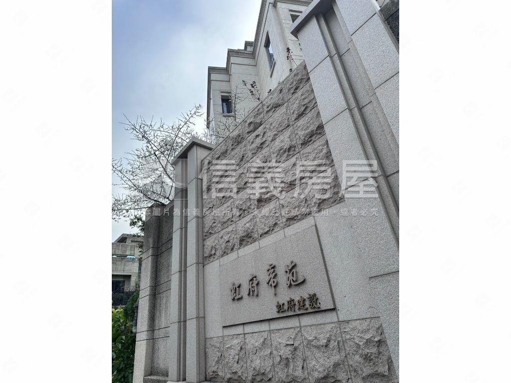 氣派南屯水岸綠意透天別墅房屋室內格局與周邊環境