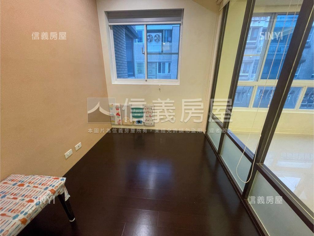專任湯泉高樓大三房房屋室內格局與周邊環境