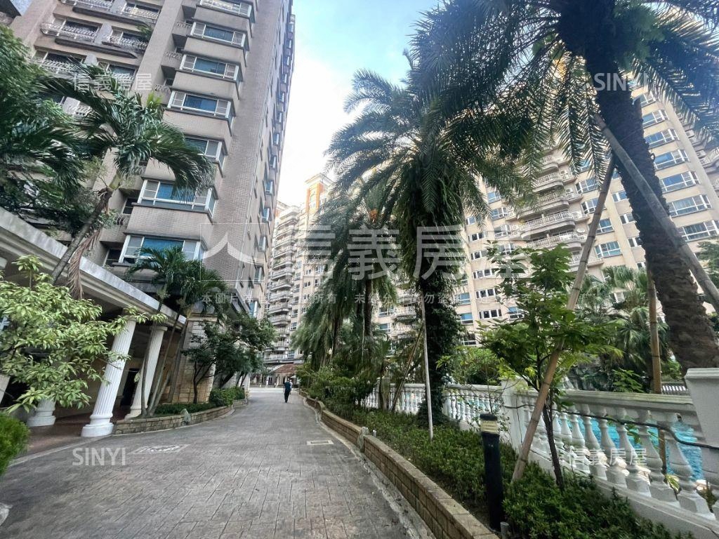專任湯泉高樓大三房房屋室內格局與周邊環境