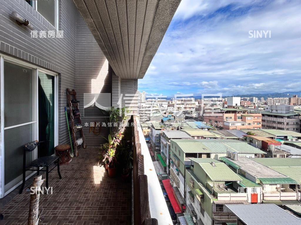 溫家堡傳家豪邸附雙車位房屋室內格局與周邊環境