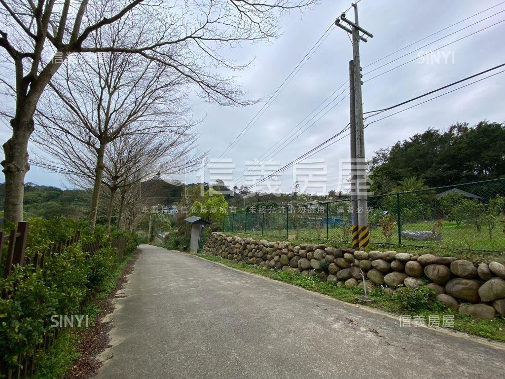 瑞士村景觀休閒農地房屋室內格局與周邊環境